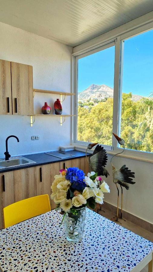 La Villa Escondida Estudio Vista A La Naturaleza 베날마데나코스타 외부 사진